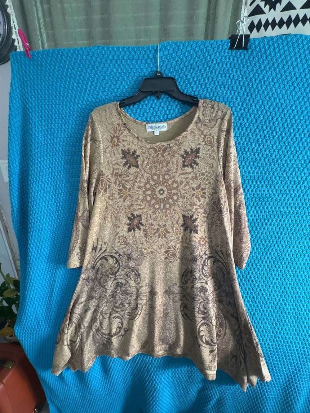 Closet Full Women's Metallic Gold and Brown Paisley/ Handkerchief Hem Tunic Top